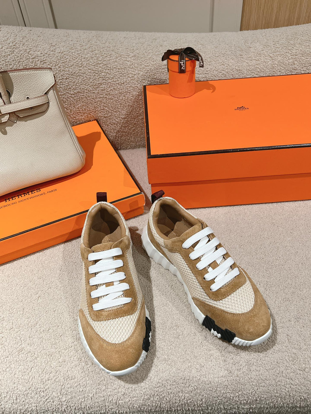 HERMES MAINLAND SNEAKER IN PEANUT BROWN SUEDE AND WHITE BREATHABLE MESH FABRIC